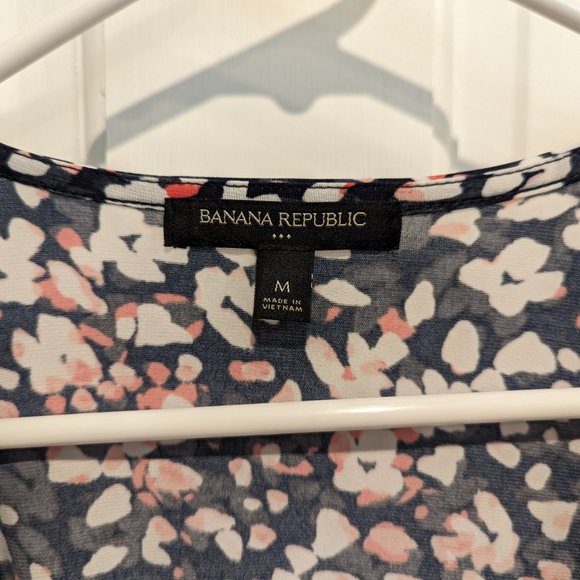 Banana Republic Wrap Dress - Picture 4 of 6